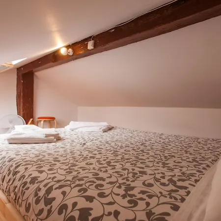 Center Bairro Alto * Лиссабон