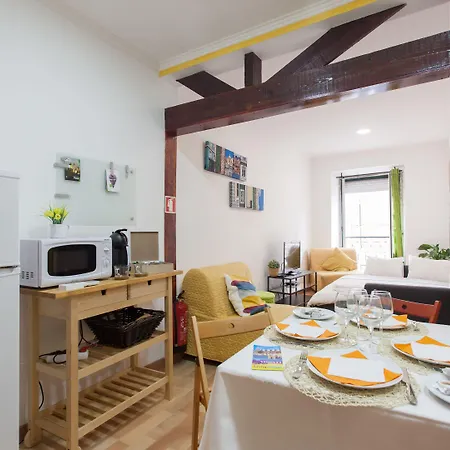 Center Bairro Alto Апартаменты Лиссабон