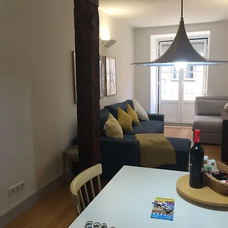 Center Bairro Alto Лиссабон