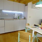 Center Bairro Alto Апартаменти *